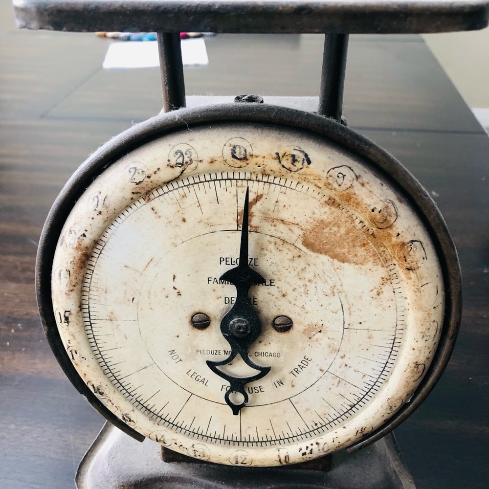 Vintage Family Scale - Pelouze Family Scale